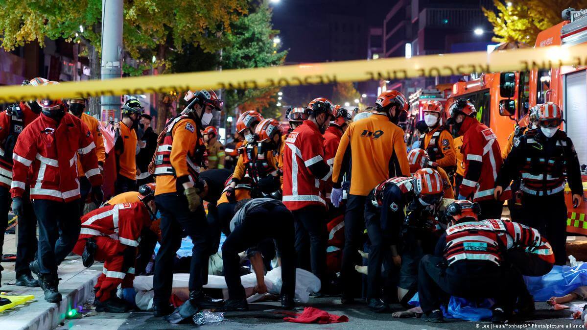 154 Killed in Halloween Stampede in South Korea