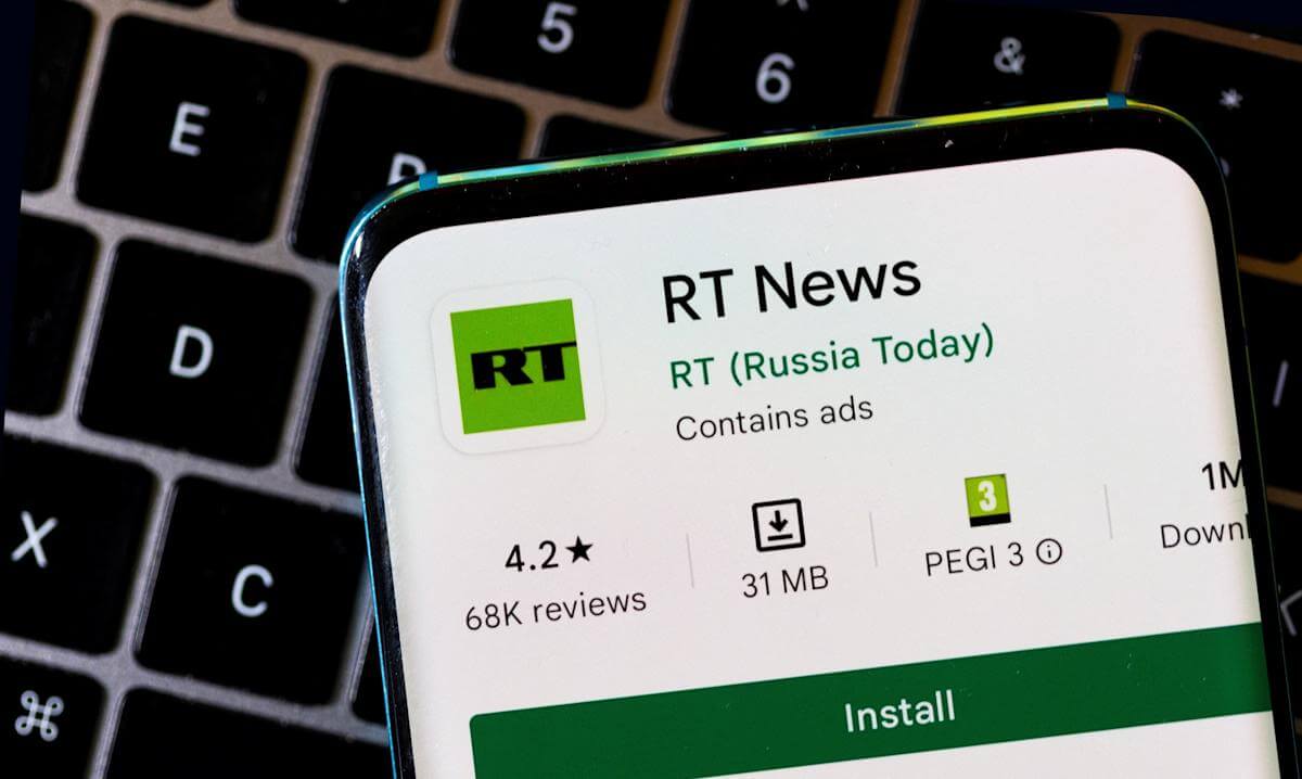 EU Seeks to Counter Kremlin’s Propaganda War, Blocks State-Owned Media Such As RT