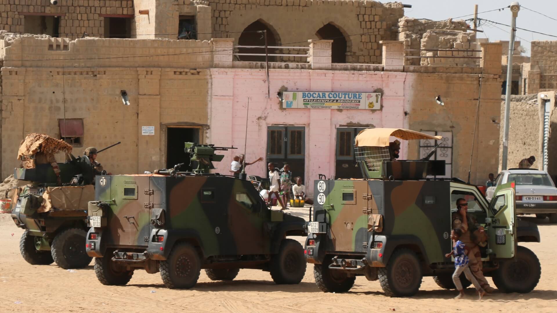 France Cedes Control of Timbuktu Camp to Malian Army Ahead of Complete Withdrawal