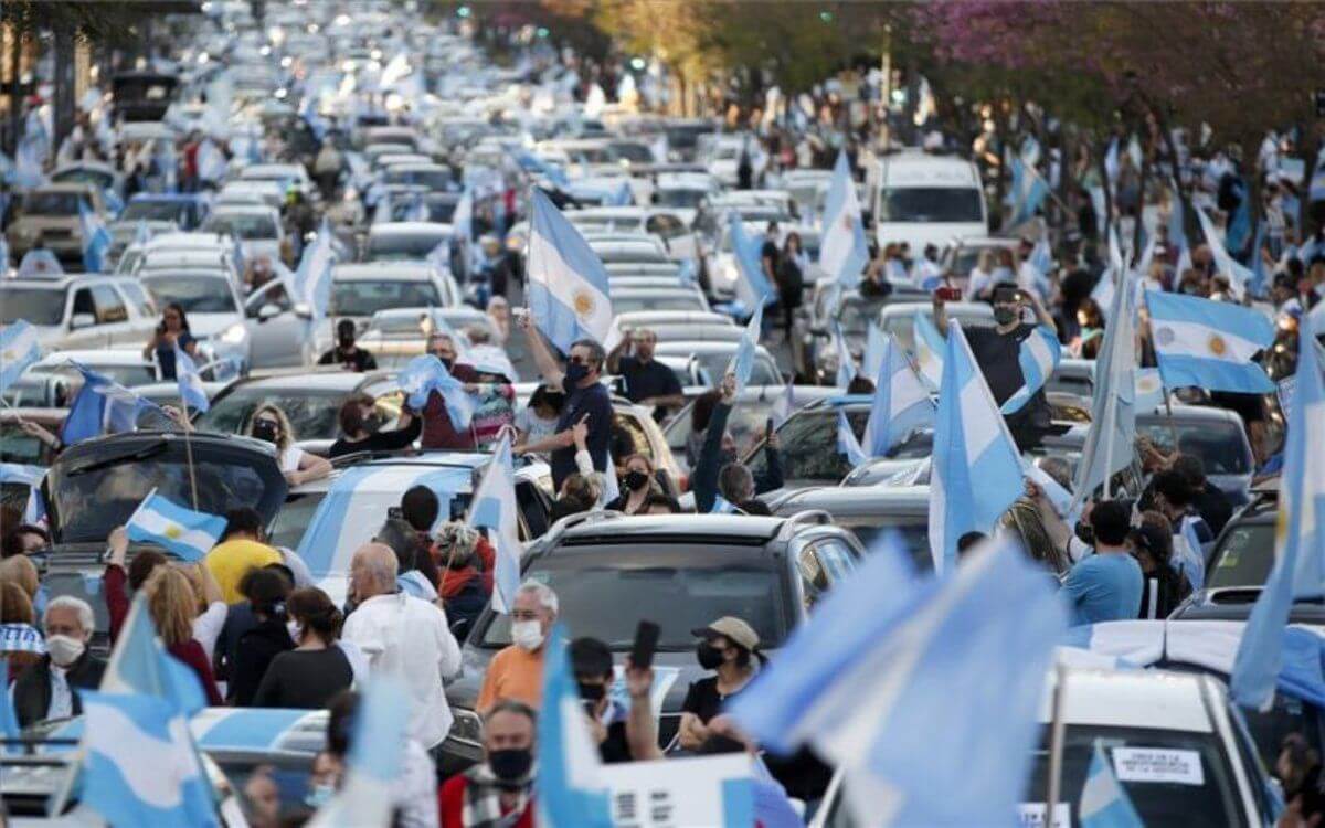 Protests Across Argentina Against Government Corruption and Mismanagement